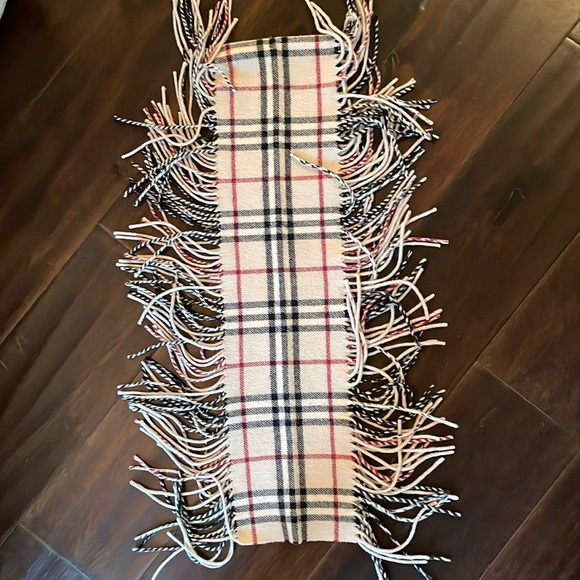 Burberry merino wool happy scarf - Picture 1 of 3